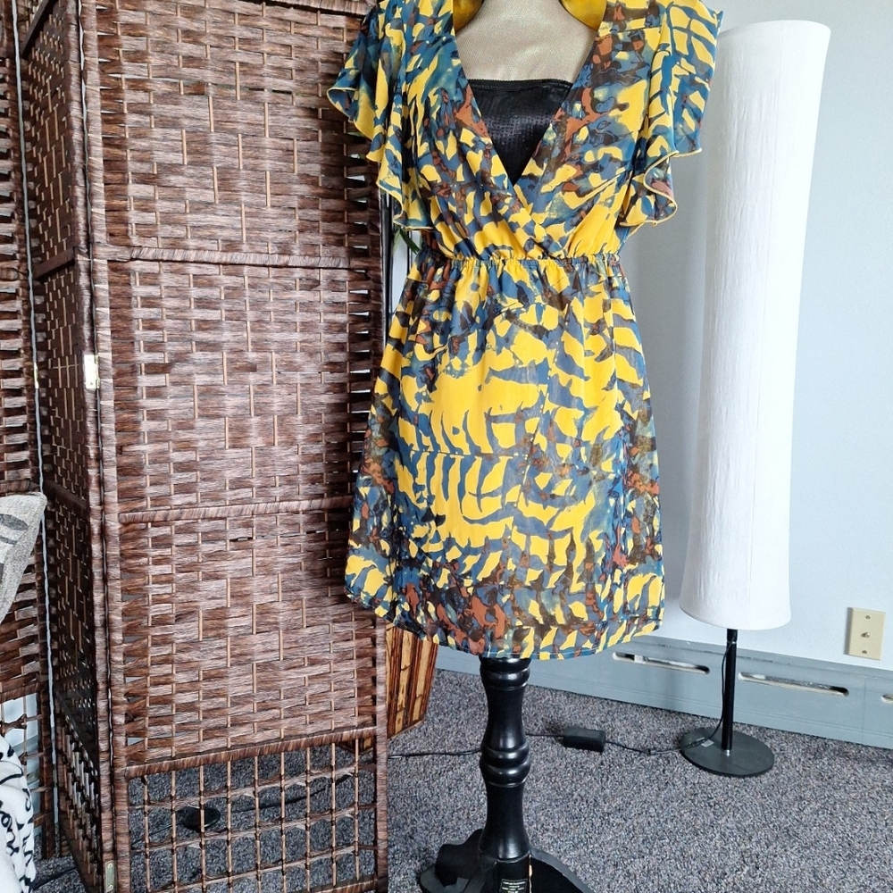 Mac & Jac Yellow and Gray Ruched Mini Sundress